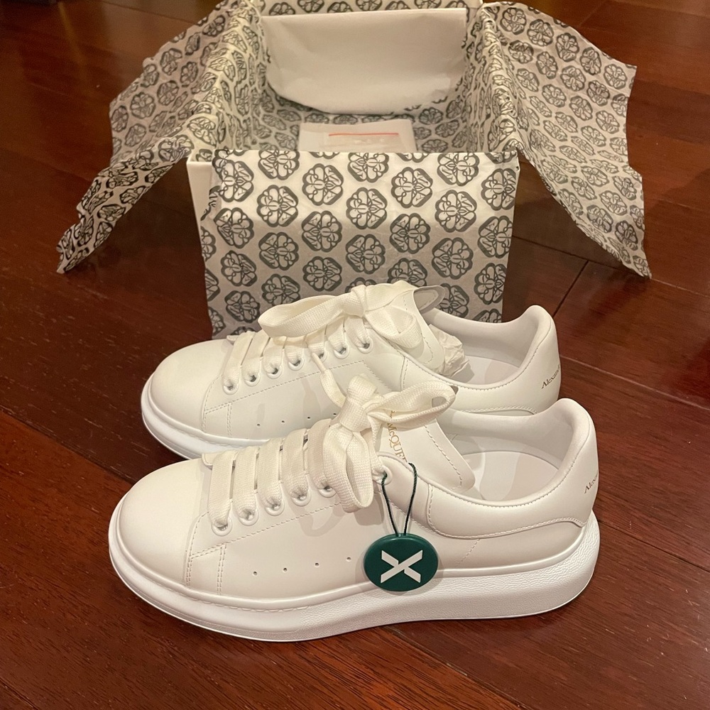 Alexander McQueen Oversized White
